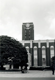 $B5~ETBg3X;~7WBf(B