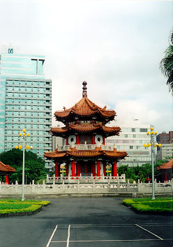 ��񔪋I�O����